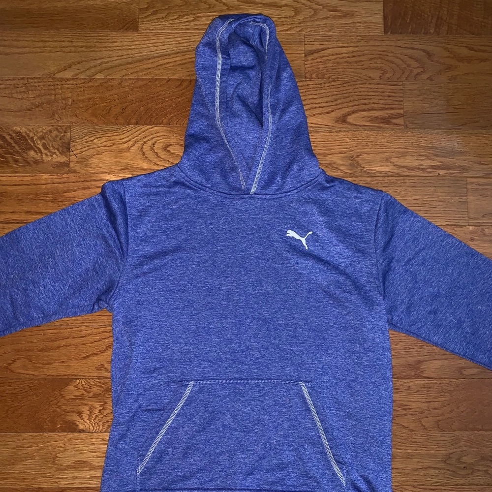 athletic Puma hoodie! 💜